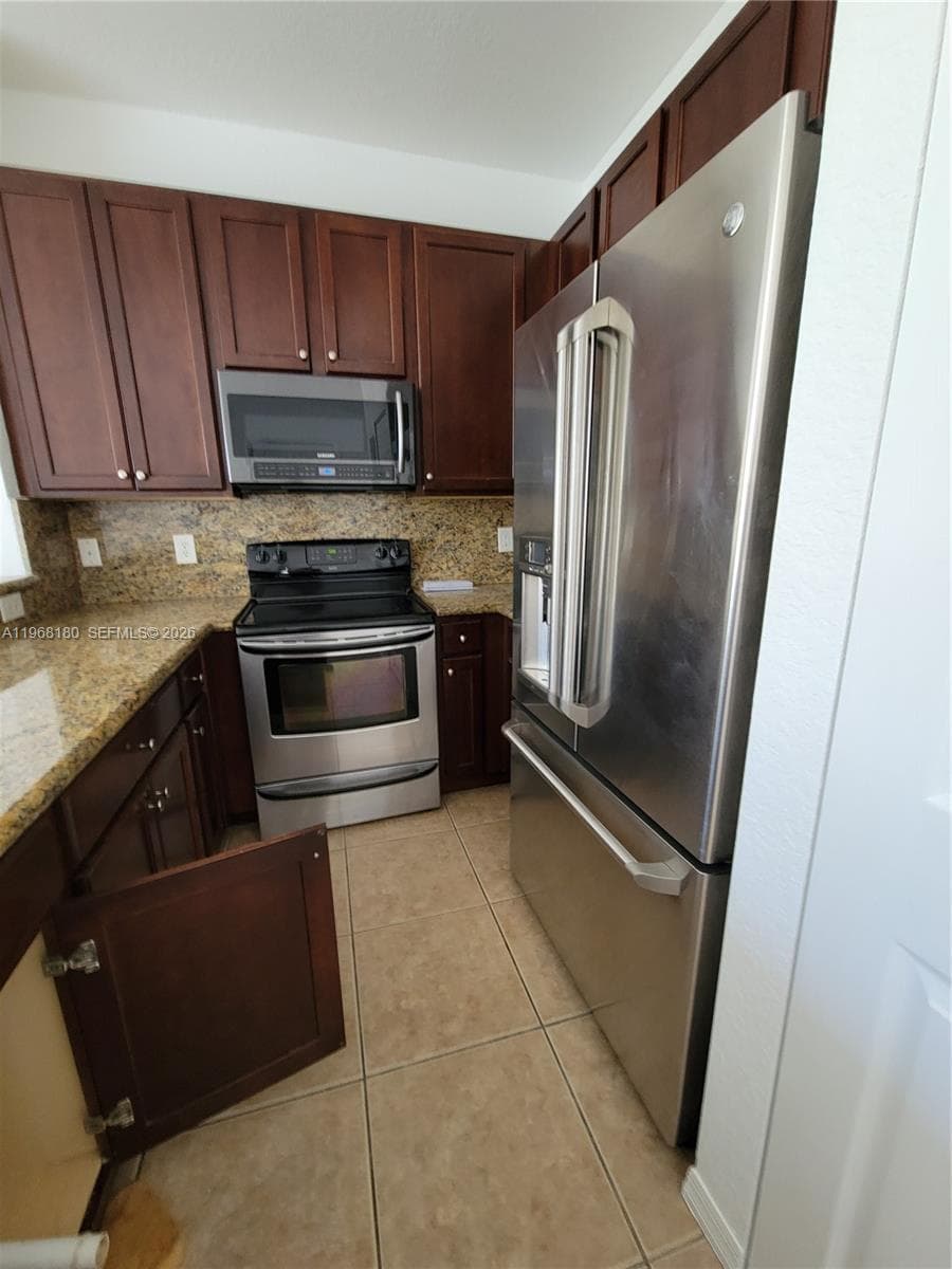 8938 SW 19th St # 904, Miramar, FL 33025 photo 7