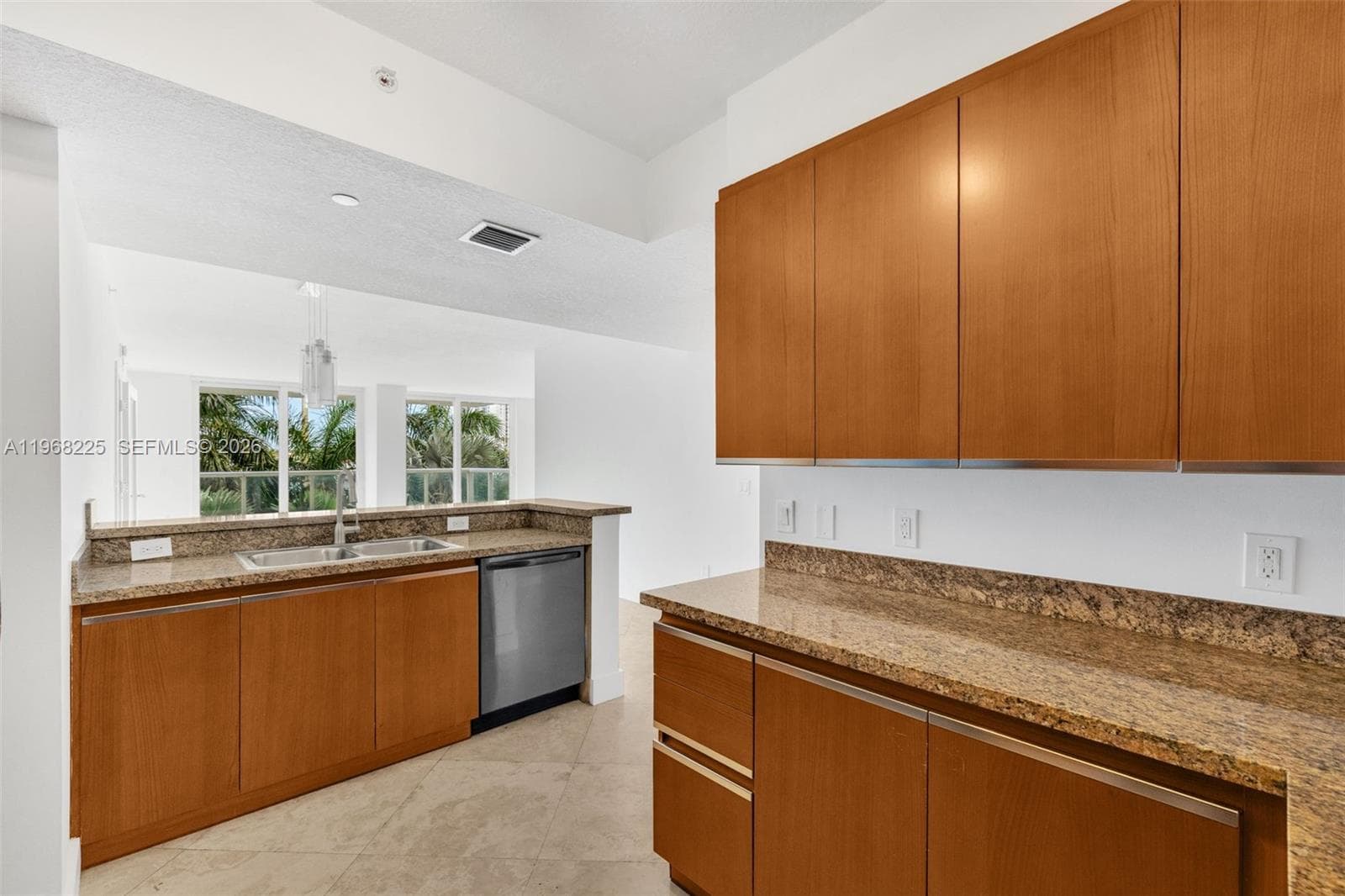 10 Venetian Way # 403, Miami Beach, FL 33139 photo 7
