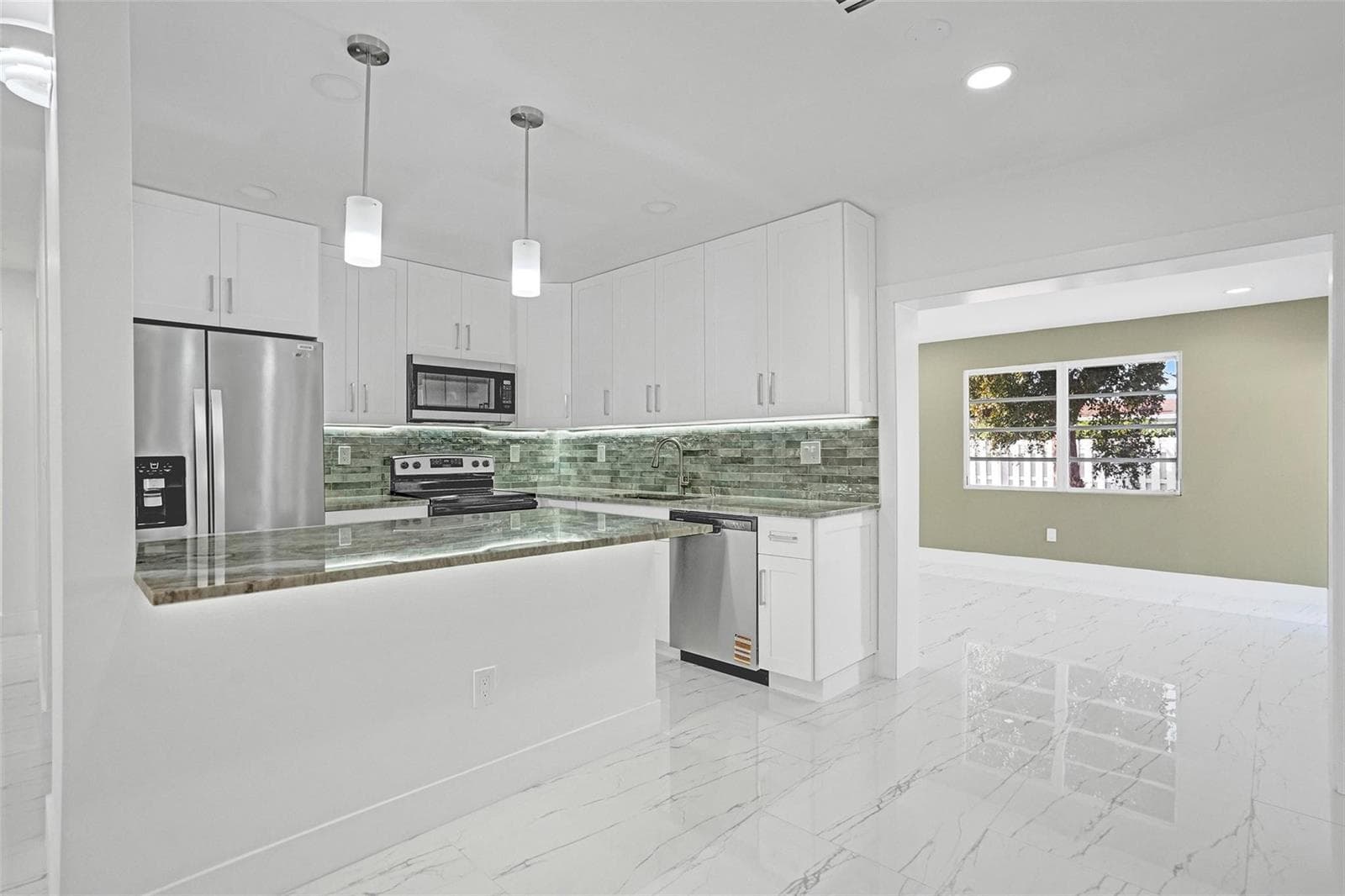 1437 SW 1st Avenue, Deerfield Beach, FL 33441 photo 6