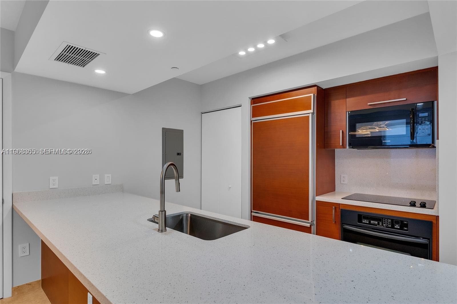 1830 S OCEAN DR # 3510, Hallandale Beach, FL 33009 photo 8