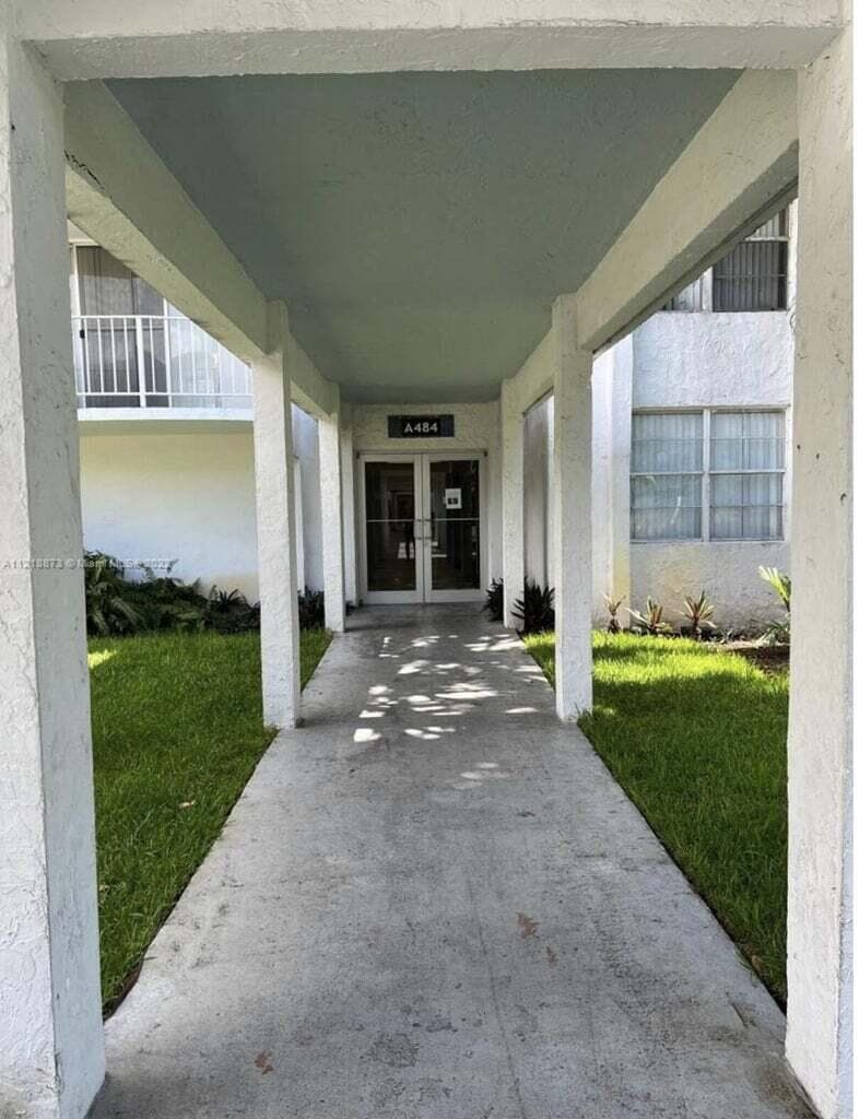 484 NW 165th St Road # A-211, Miami, FL 33169 photo 8