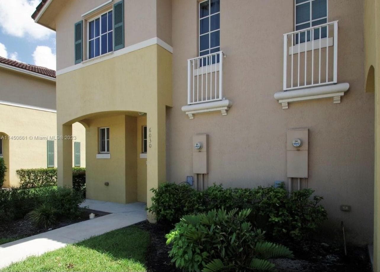 6030 SW 19th Place, North Lauderdale, FL 33068 photo 7