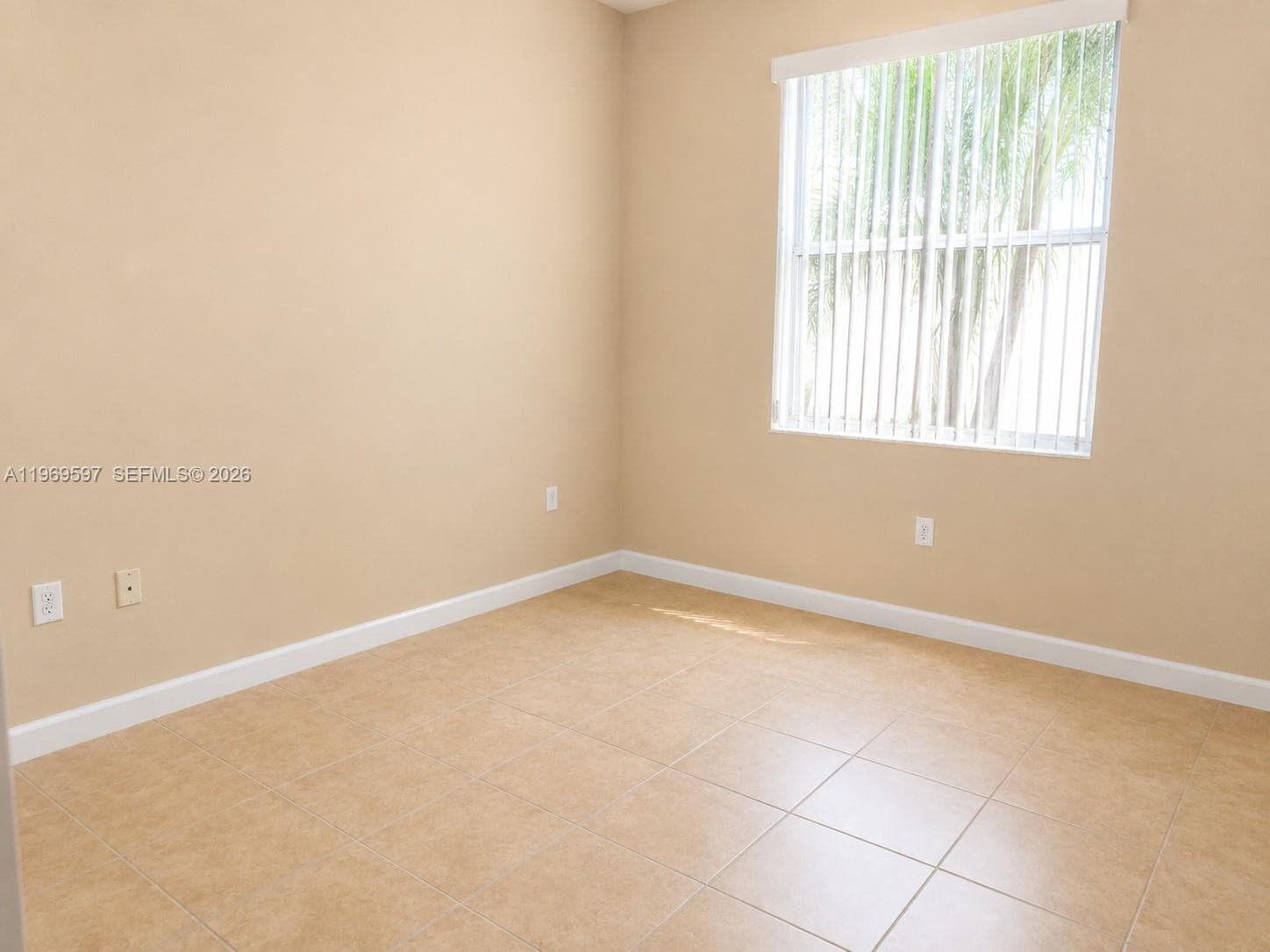 3748 NE 9th Ct, Homestead, FL 33033 photo 7