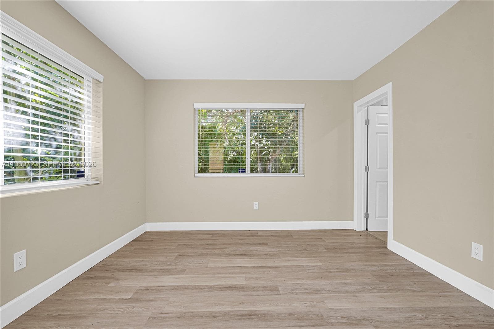 11919 NE 8th Ave, Biscayne Park, FL 33161 photo 11