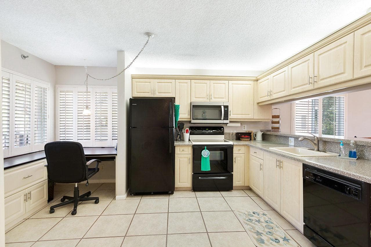 275 Palm Avenue # A201, Jupiter, FL 33477 photo 11