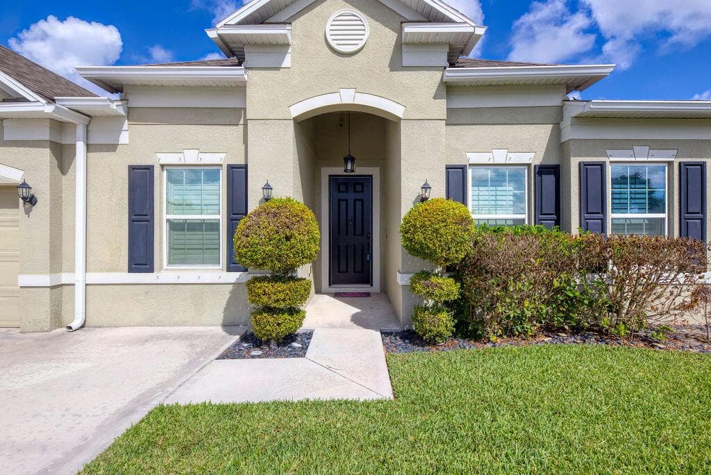 5285 NW South Delwood Drive, Port St. Lucie, FL 34986 photo 3