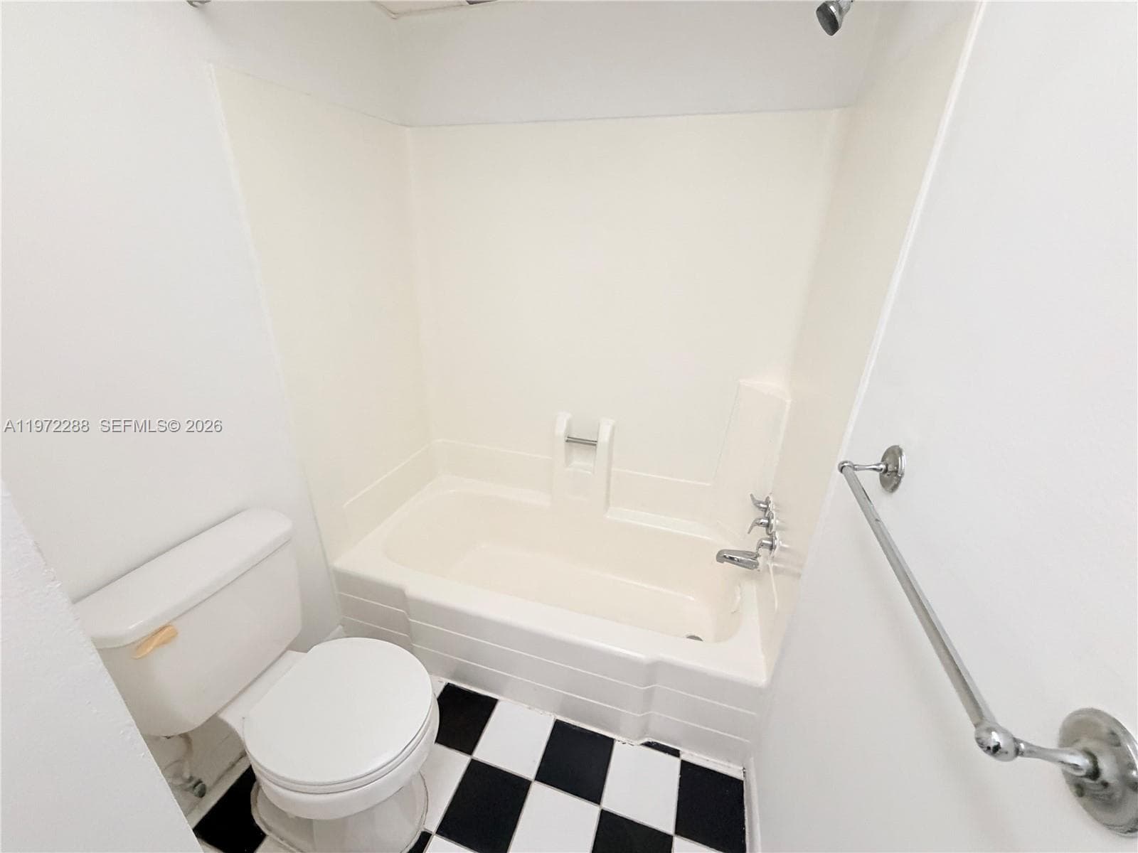 2800 NW 56th Ave # F403, Lauderhill, FL 33313 photo 10