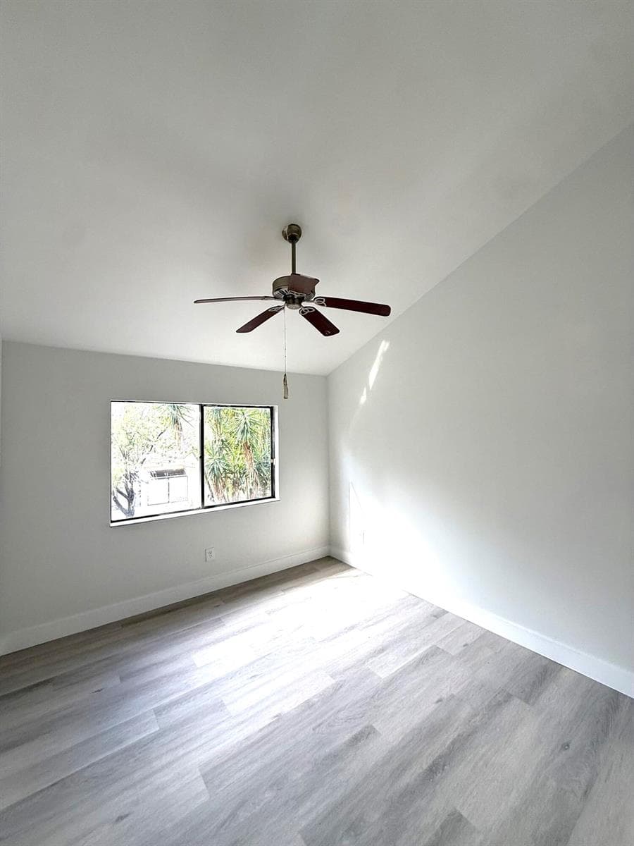 1909 Players Place, North Lauderdale, FL 33068 photo 9