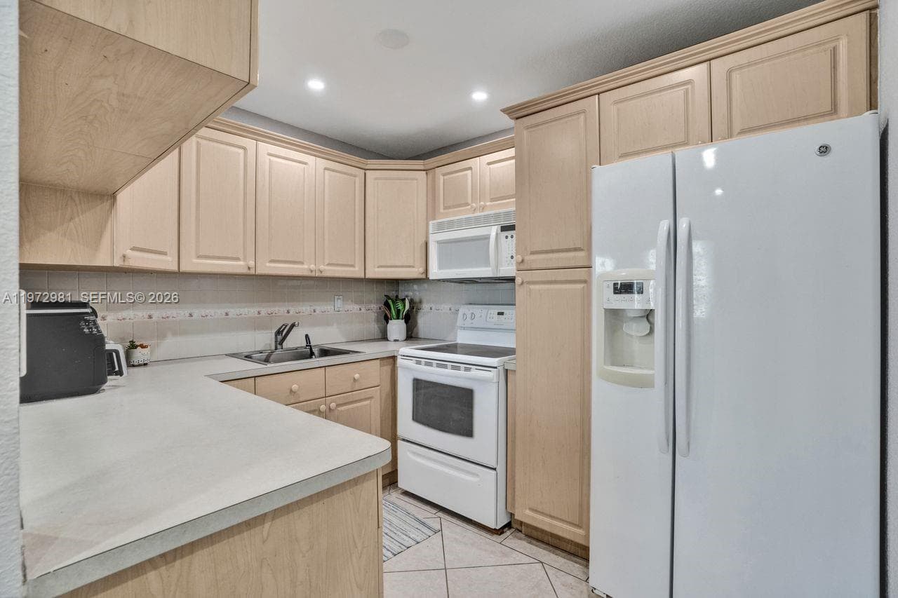 3665 NE 167th St # 208, North Miami Beach, FL 33160 photo 11