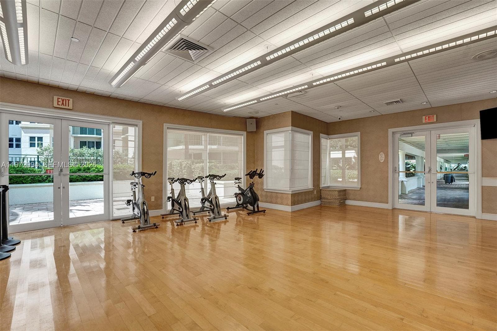 20000 E Country Club Dr # PH06, Aventura, FL 33180 photo 11