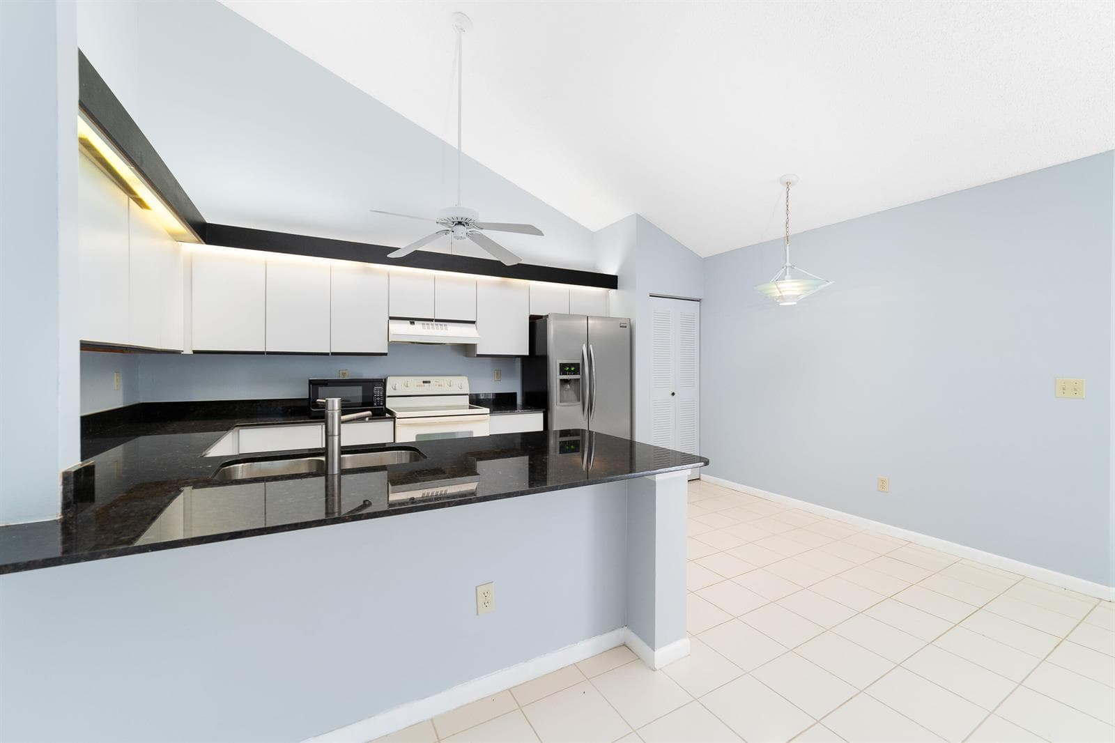 1139 Summit Trail Circle # A, West Palm Beach, FL 33415 photo 9