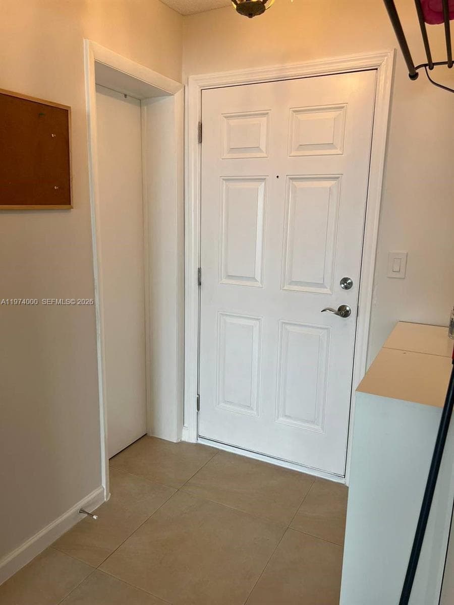 1150 NE 191st St # 34, Miami, FL 33179 photo 8