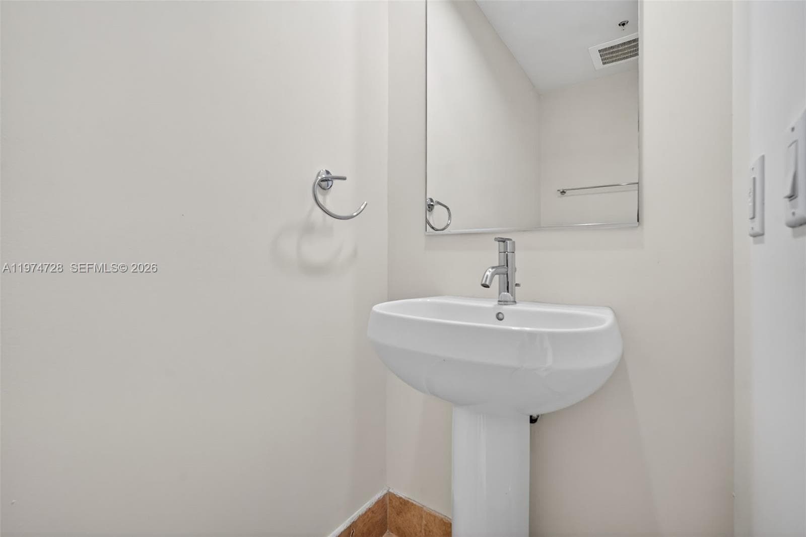 18201 Collins Ave # 2008, Sunny Isles Beach, FL 33160 photo 7