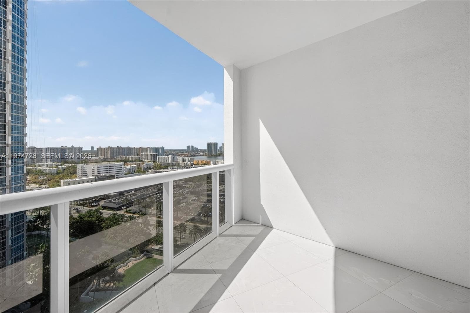18201 Collins Ave # 2008, Sunny Isles Beach, FL 33160 photo 9