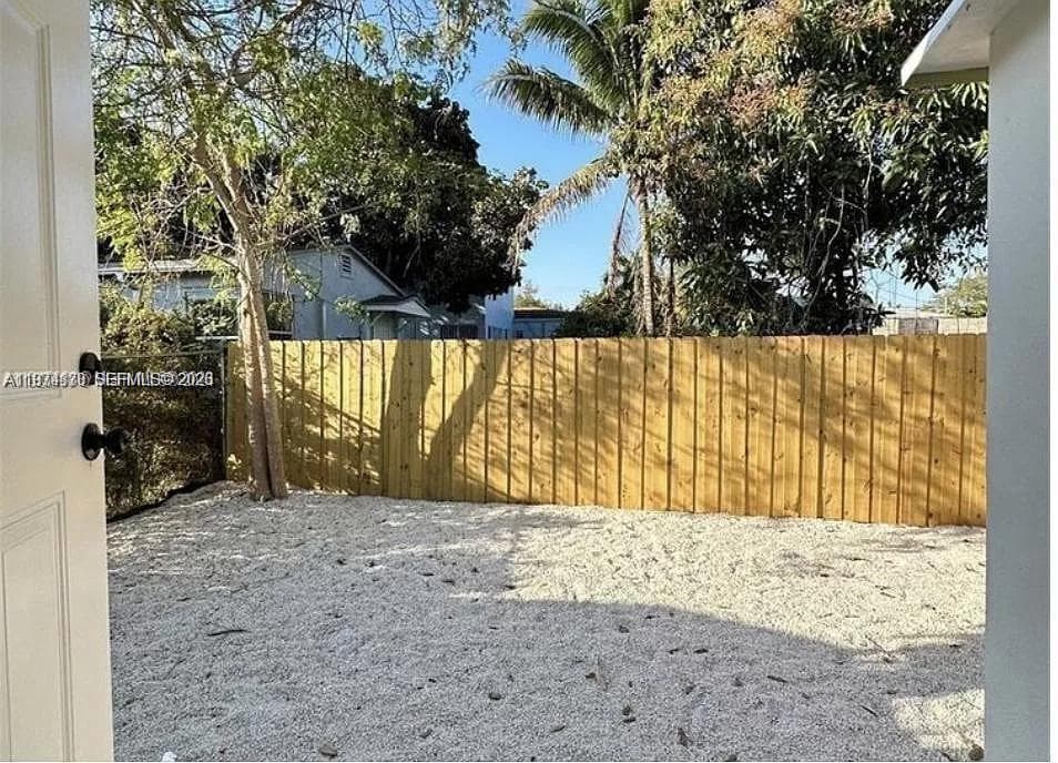 101 NW 68th Ter, Miami, FL 33150 photo 5