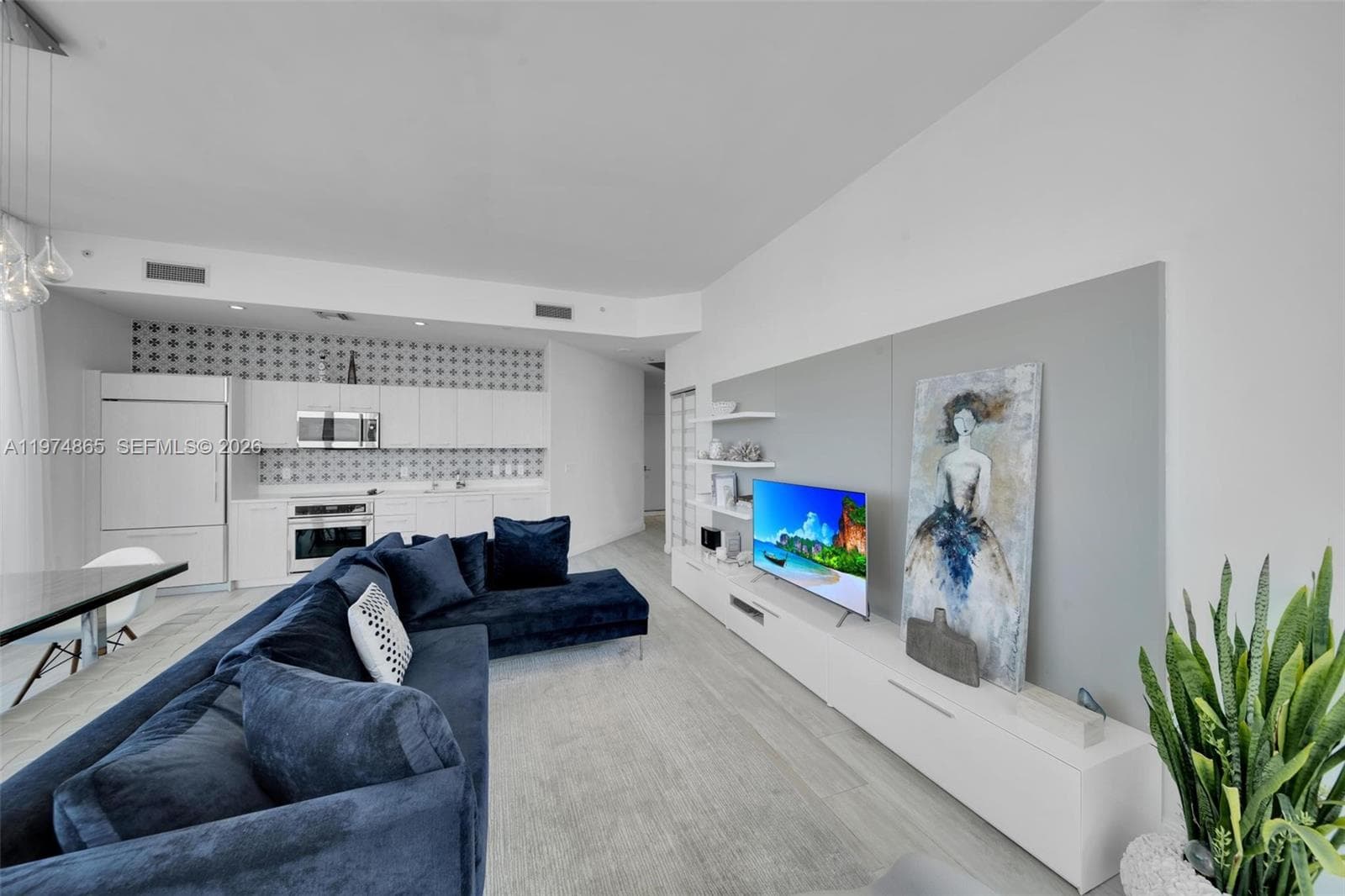 55 SW 9th St # 4406, Miami, FL 33130 photo 9