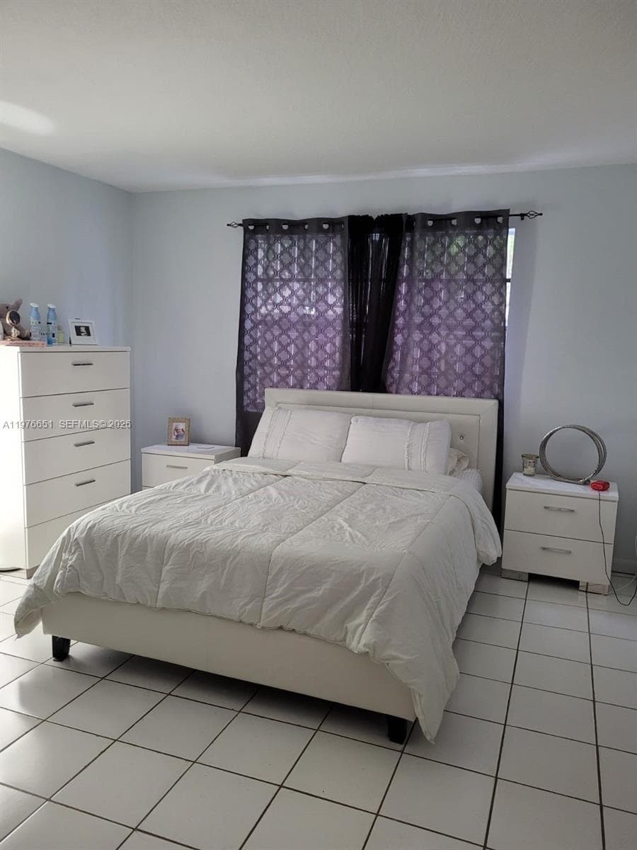 10932 SW 25th St, Miami, FL 33165 photo 12