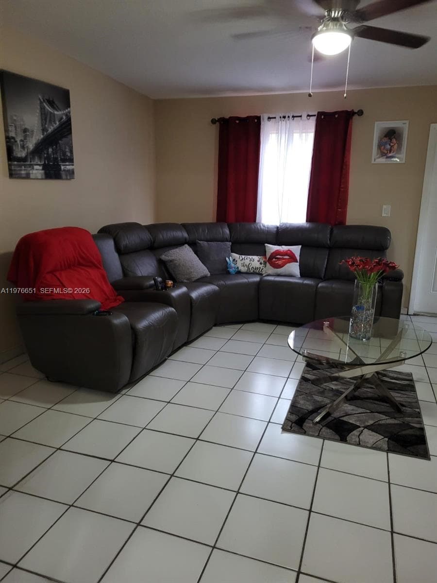 10932 SW 25th St, Miami, FL 33165 photo 9