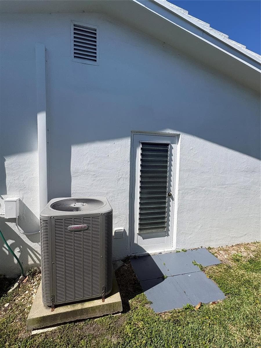 2392 SW 13th Terrace, Boynton Beach, FL 33426 photo 6