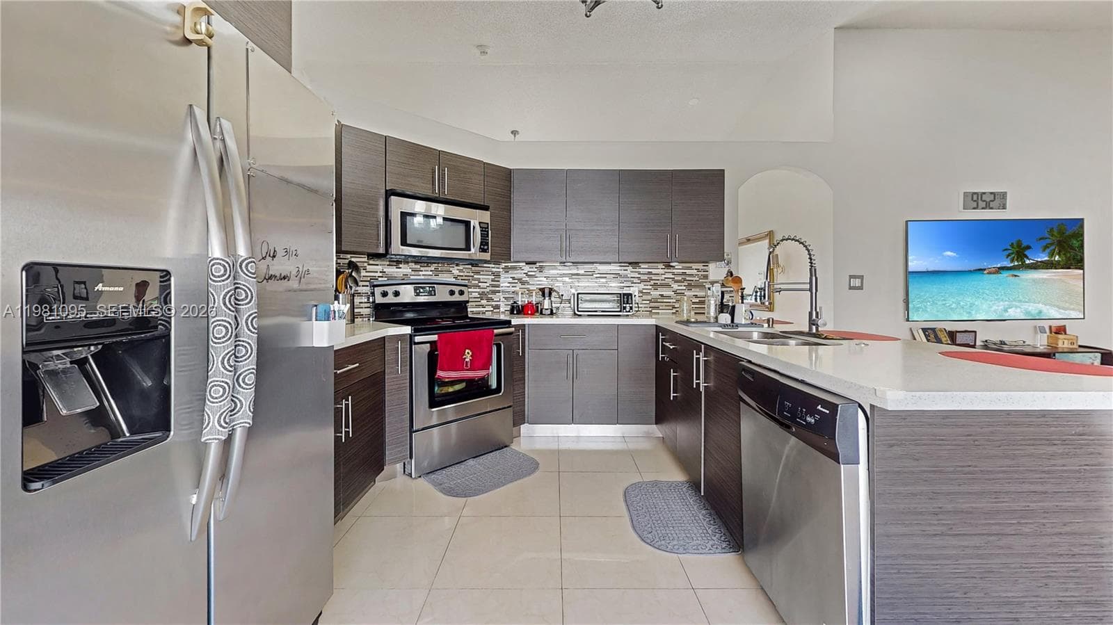 8070 SW 157th Pl, Miami, FL 33193 photo 8