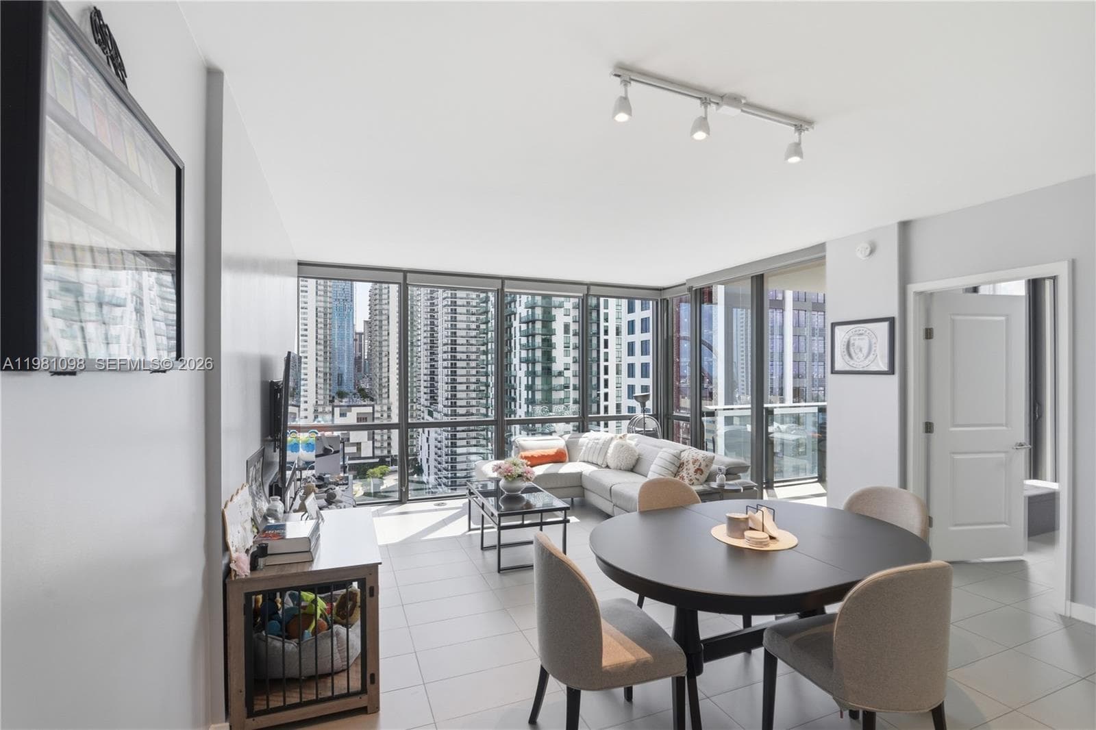 1600 NE 1st Ave # 1610, Miami, FL 33132 photo 9