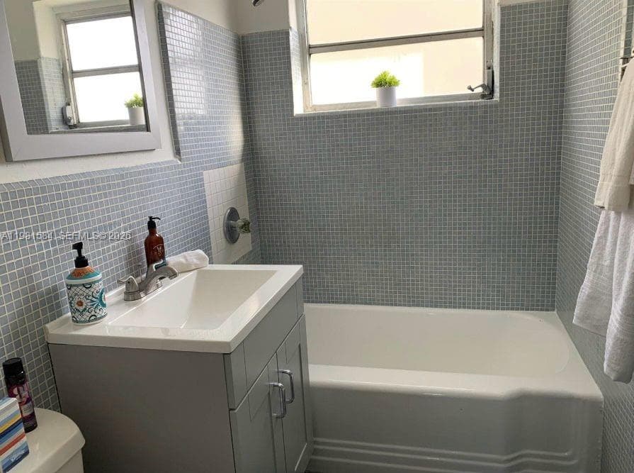 424 NE 82nd St # 4C, Miami, FL 33138 photo 11