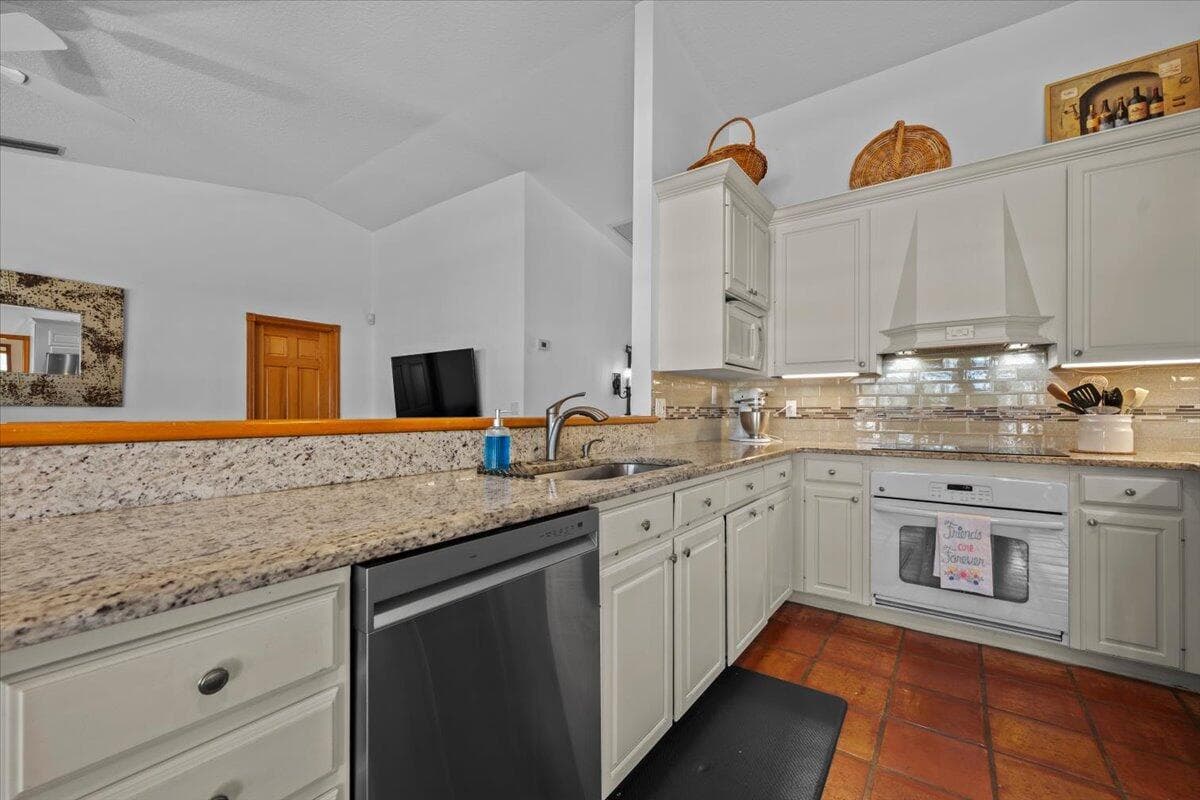 103 Olympus Circle, Jupiter, FL 33477 photo 7