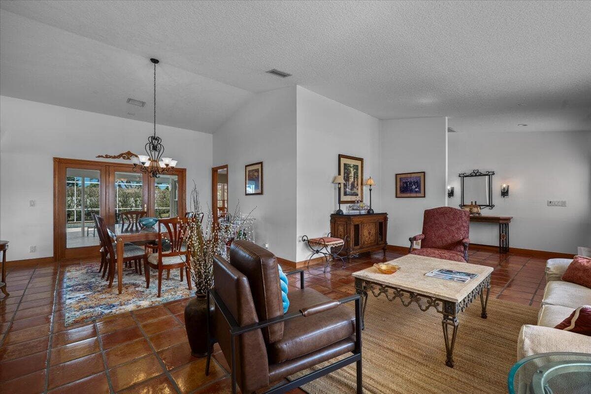 103 Olympus Circle, Jupiter, FL 33477 photo 11