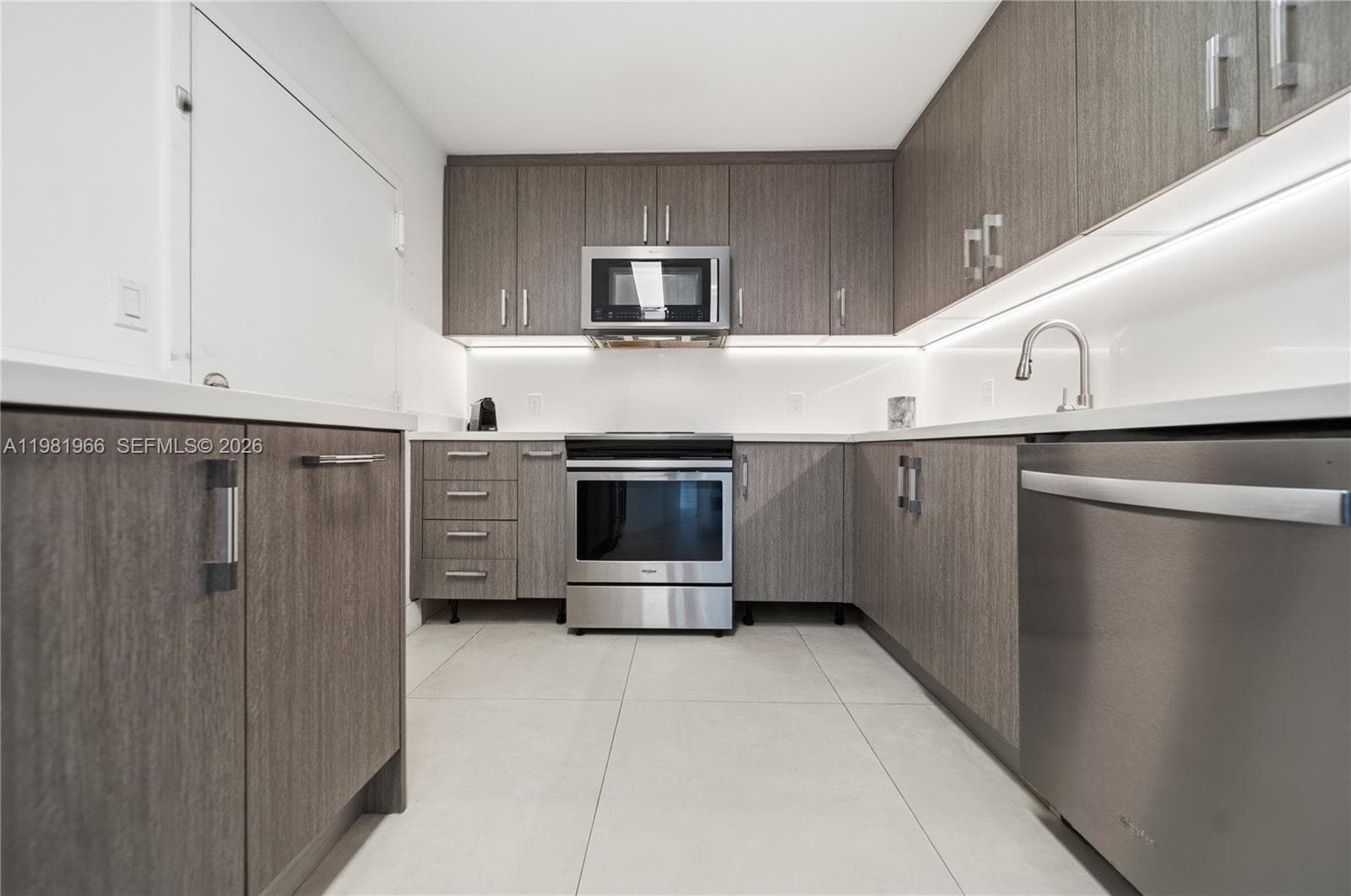 5750 Collins Ave # 4F, Miami Beach, FL 33140 photo 12