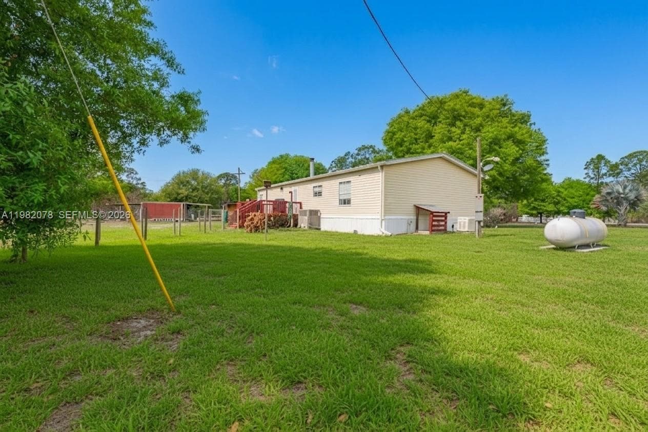 1700 Tampa Ave, Clewiston, FL 33440 photo 2