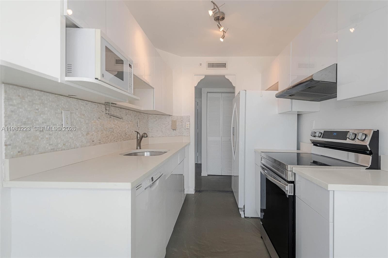 1688 West Ave # PH-07, Miami Beach, FL 33139 photo 13