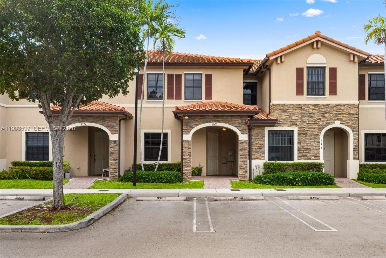 9380 W 33rd Ln, Hialeah, FL 33018 photo 13
