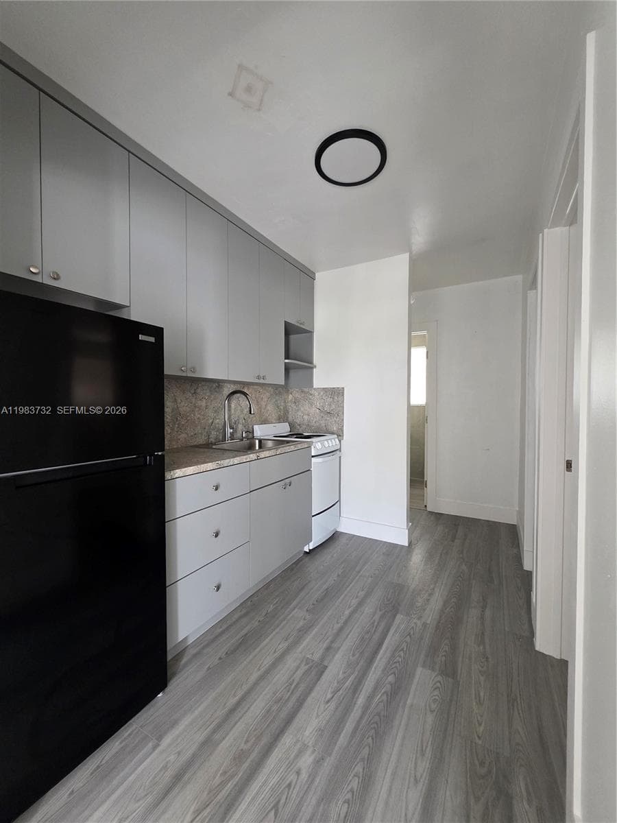 71 Esplanade Dr # D, Miami Springs, FL 33166 photo 6