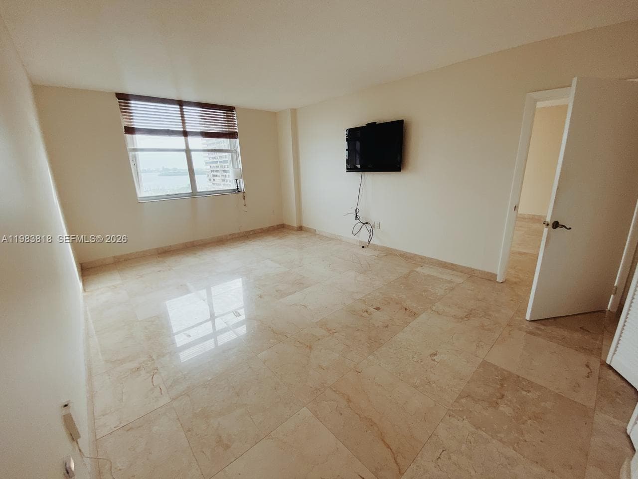 11111 Biscayne Blvd # 8F, Miami, FL 33181 photo 12