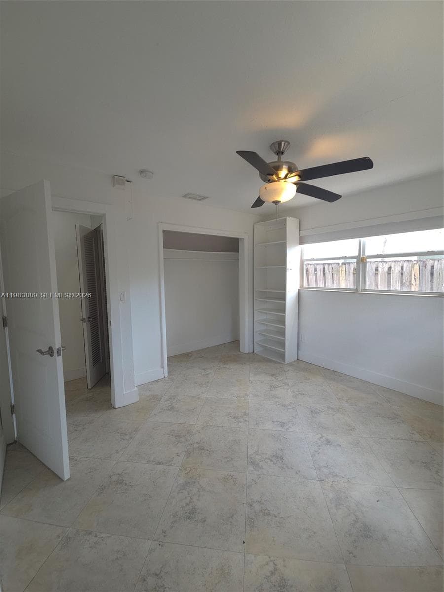 804 NE 2nd St, Hallandale Beach, FL 33009 photo 6