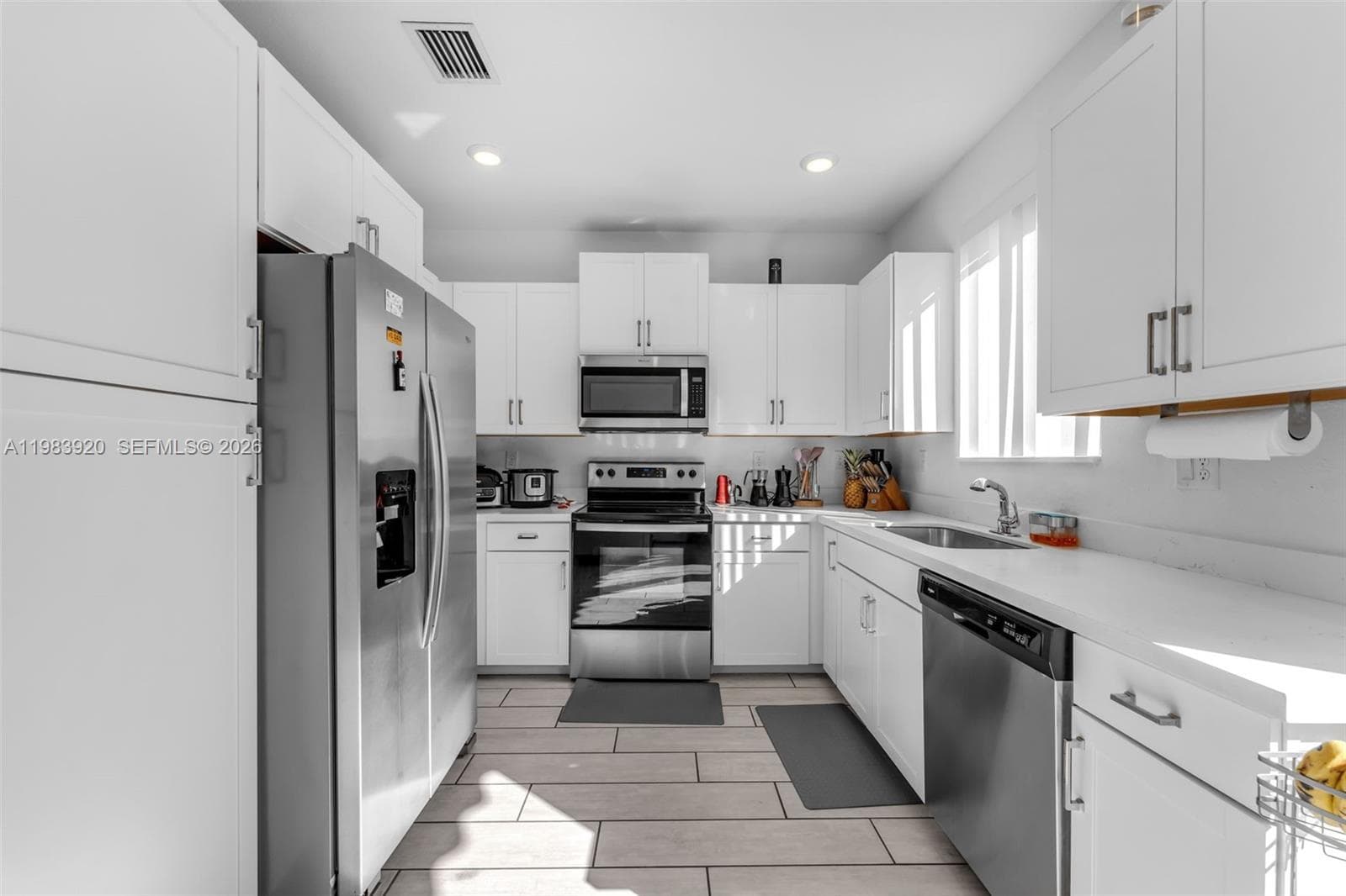 1056 SE 24th Ave, Homestead, FL 33035 photo 6