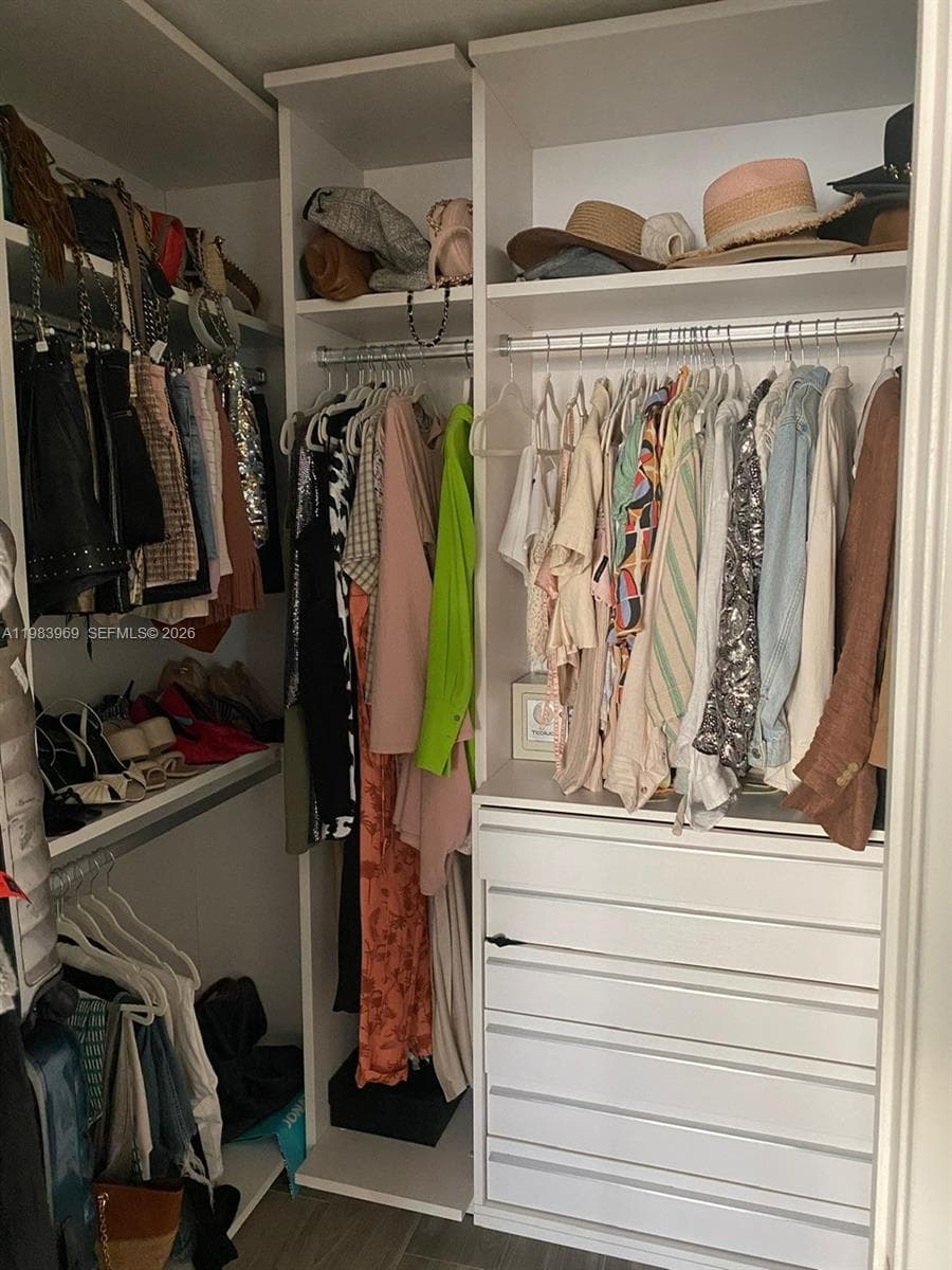 460 NE 28th St # 2807, Miami, FL 33137 photo 9