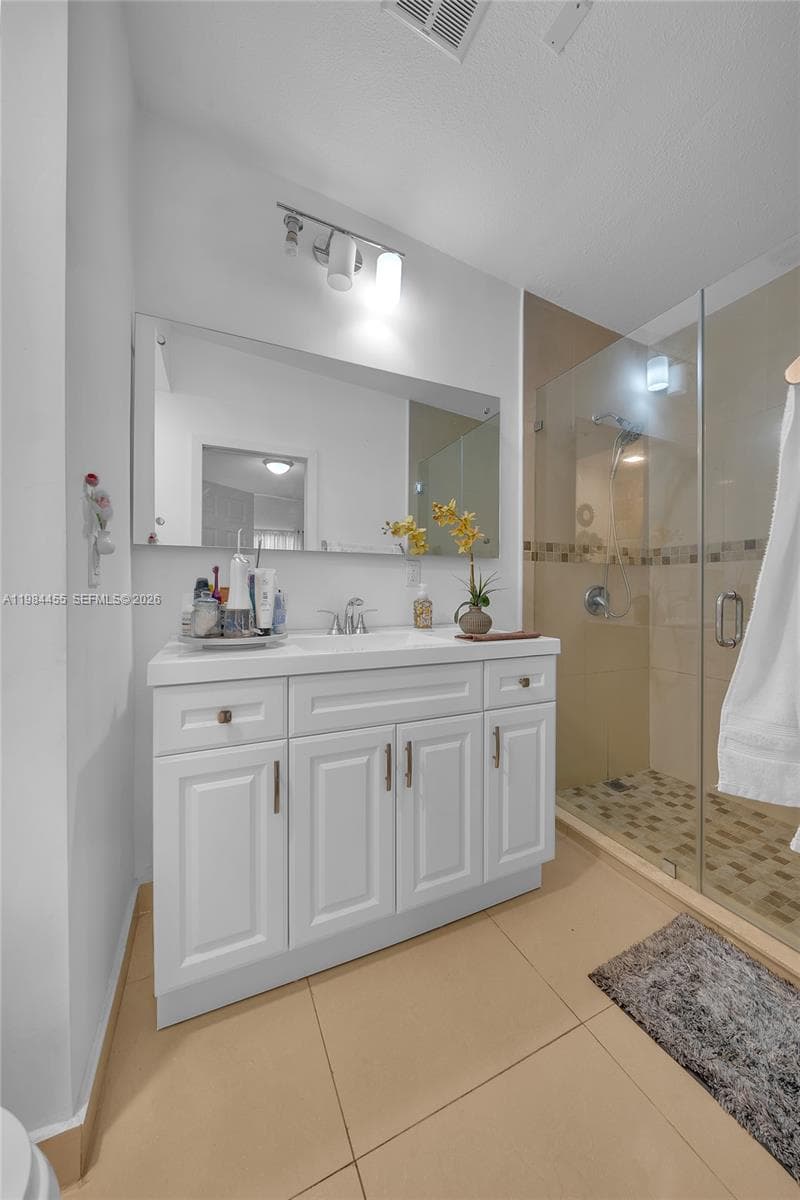 213 W 20th St, Hialeah, FL 33010 photo 13
