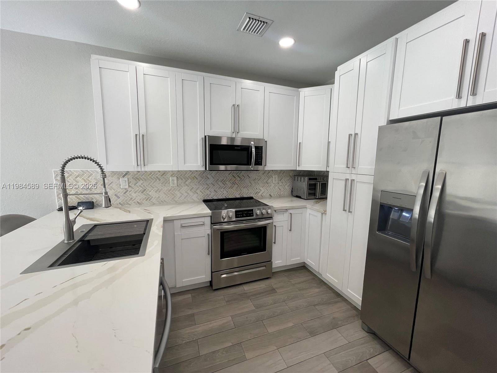 8900 SW 226th Ter, Cutler Bay, FL 33190 photo 6
