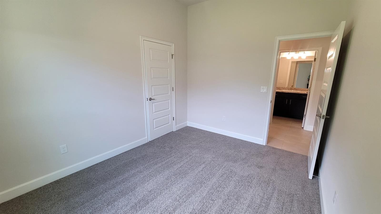 8839 Waterstone Boulevard, Fort Pierce, FL 34951 photo 10