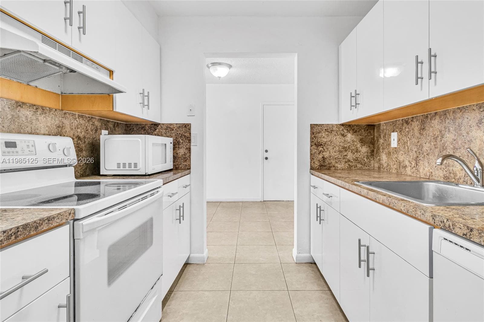 7201 Miami Lakes Dr # B14, Miami Lakes, FL 33014 photo 9