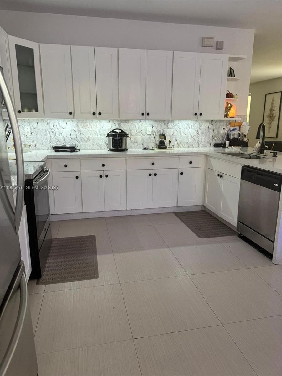 7414 NW 107th Ct # 7414, Doral, FL 33178 photo 8