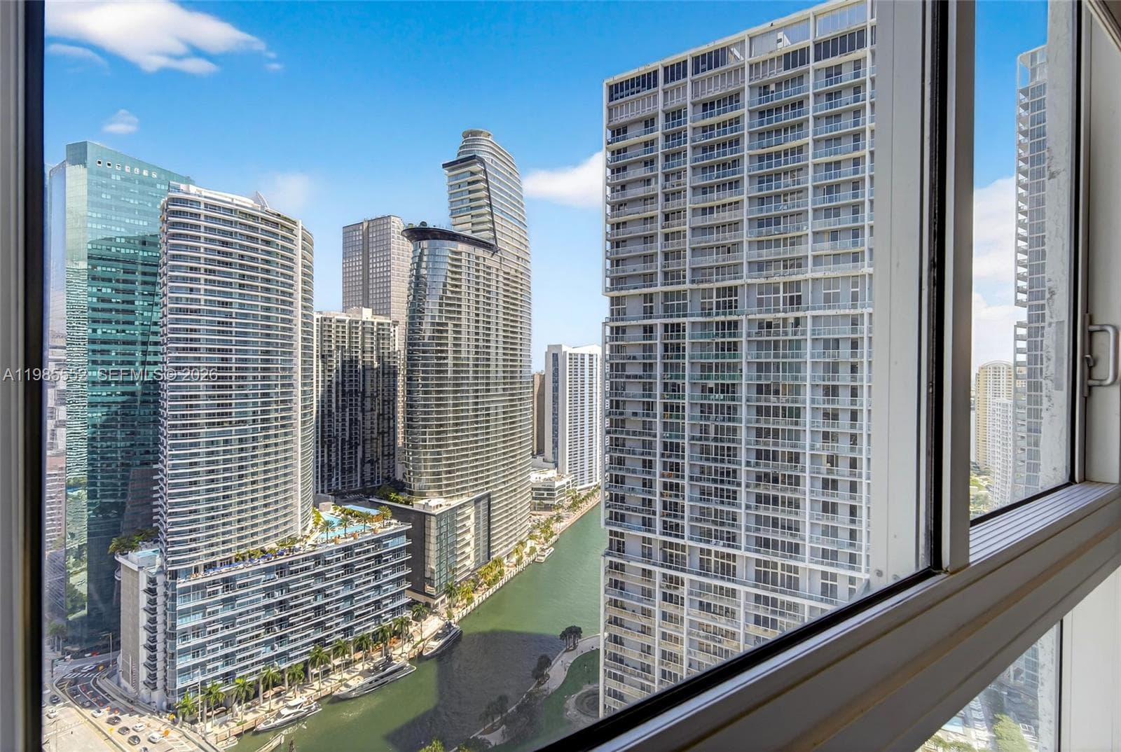 500 Brickell Ave # 3901, Miami, FL 33131 photo 7