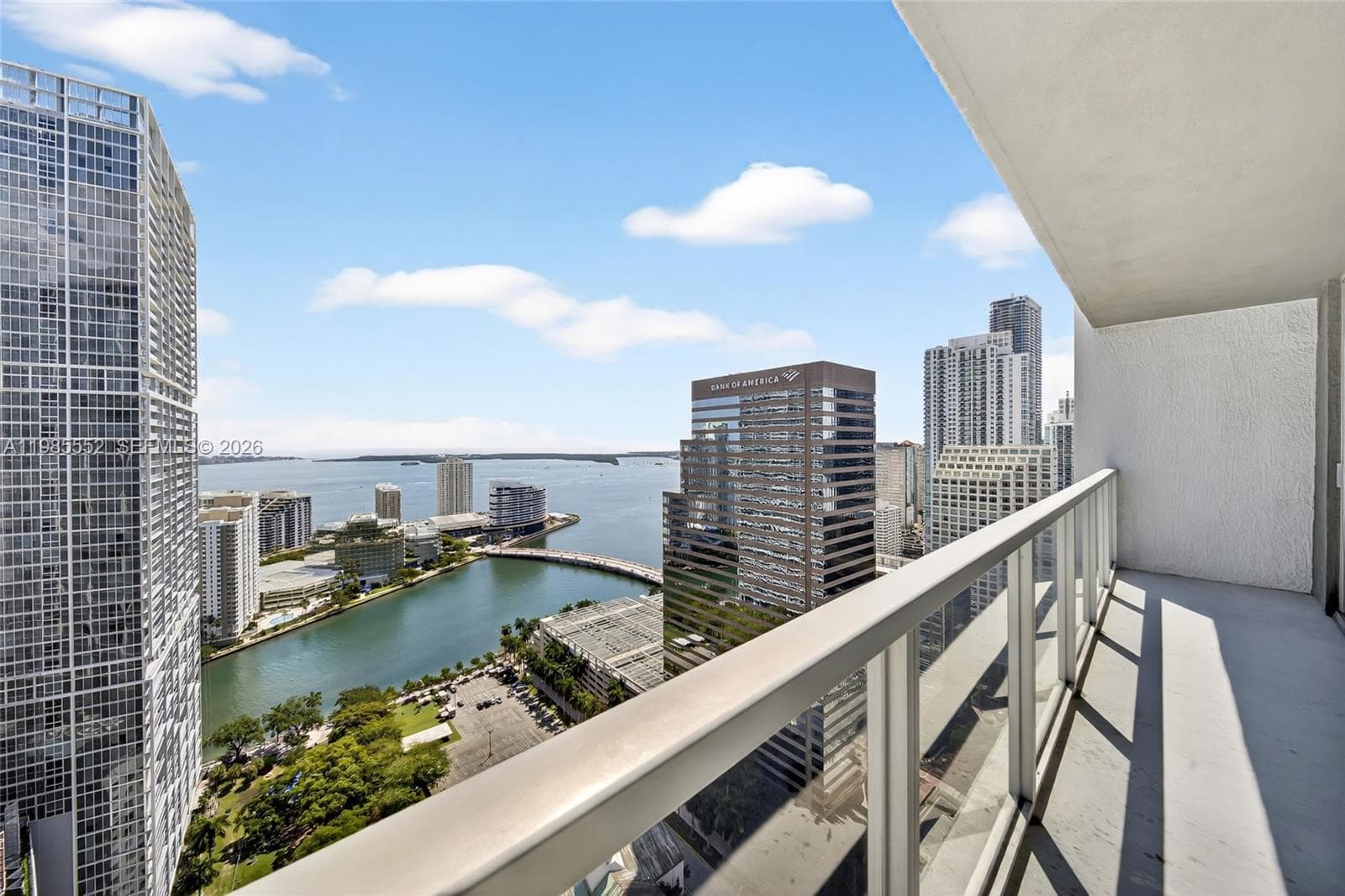 500 Brickell Ave # 3901, Miami, FL 33131 photo 11