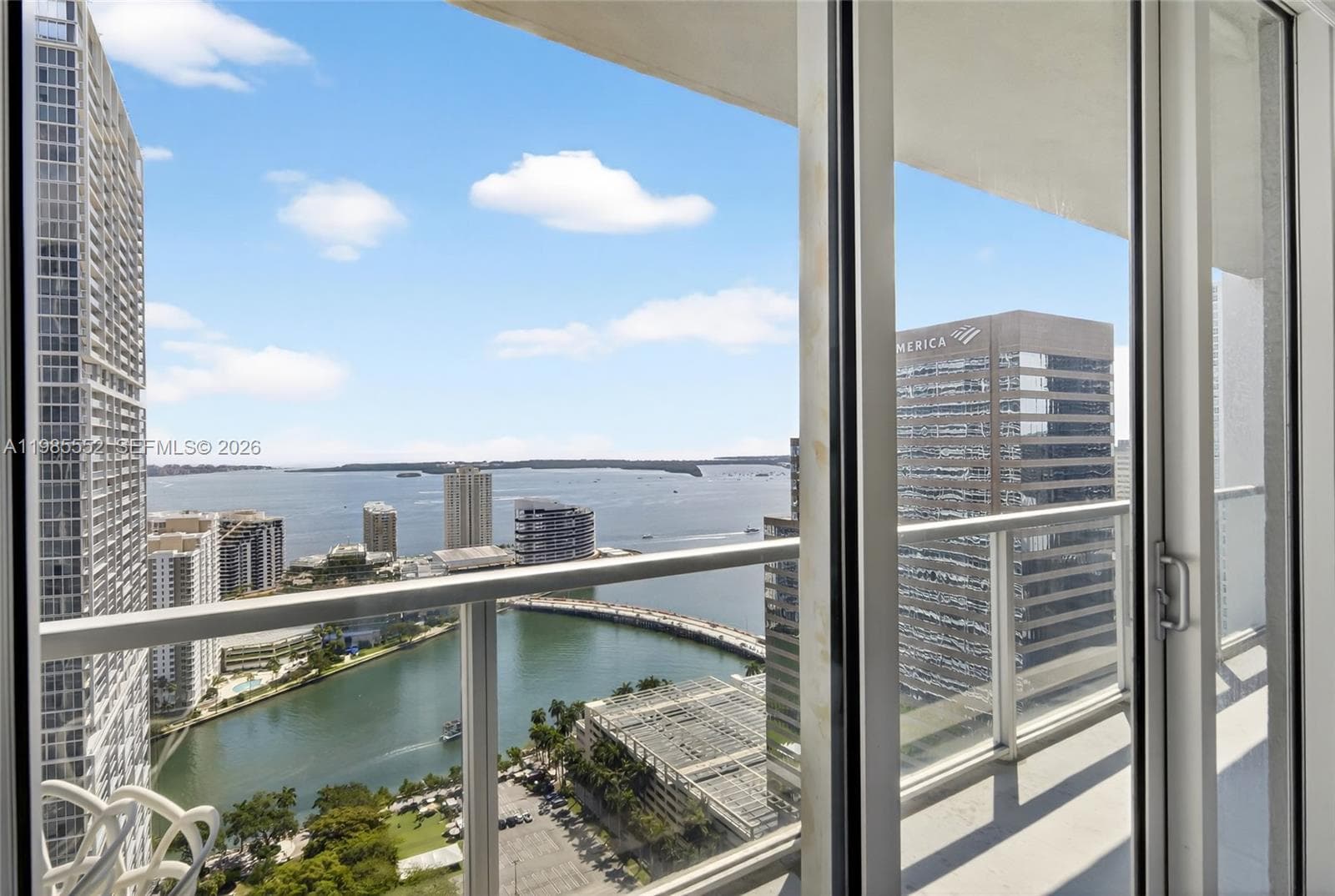 500 Brickell Ave # 3901, Miami, FL 33131 photo 8