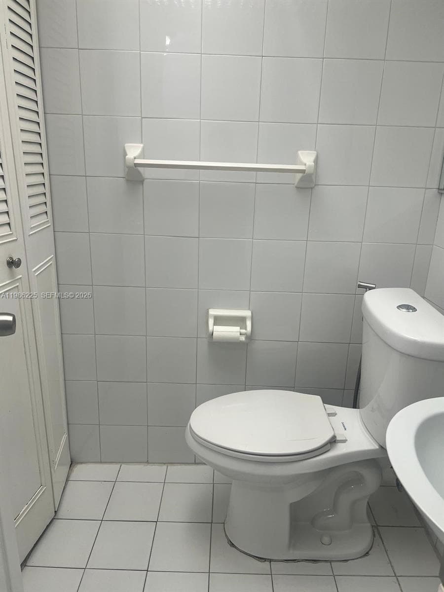 6620 W 2nd Ct # 407, Hialeah, FL 33012 photo 8