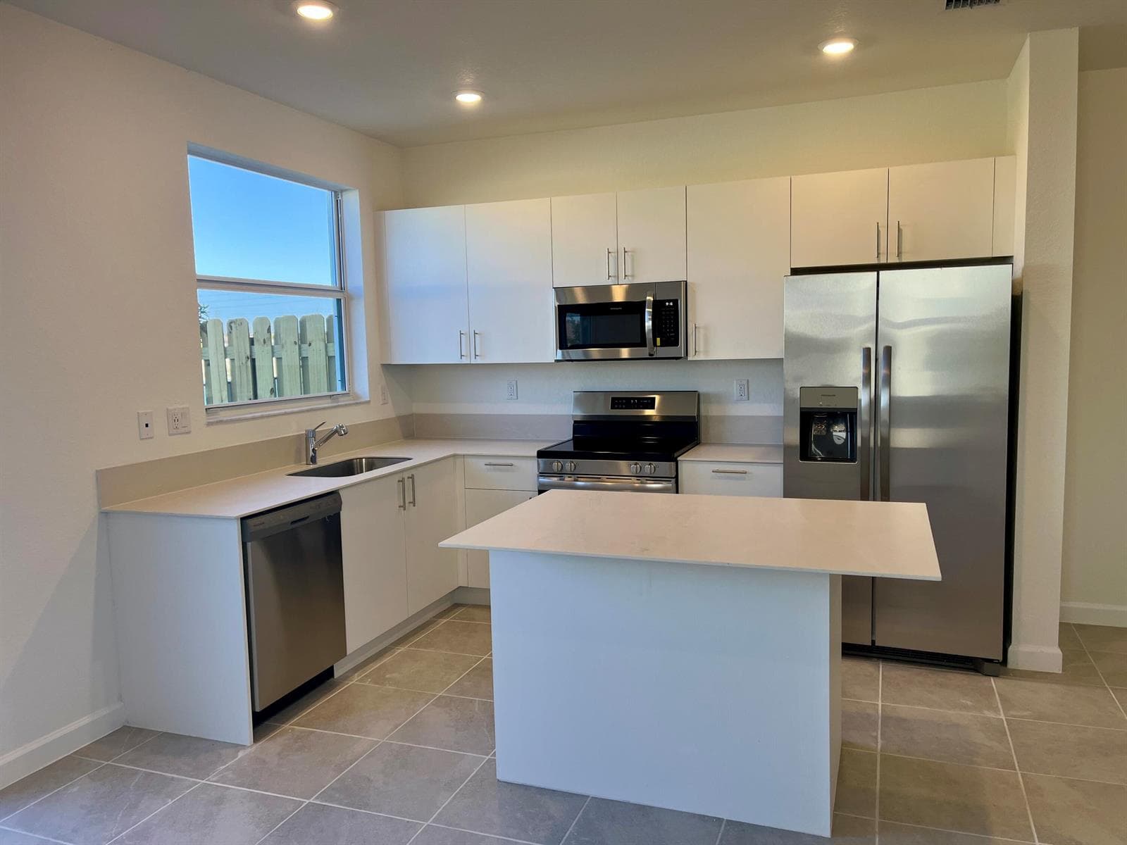 2776 SE 26th Avenue, Homestead, FL 33035 photo 9