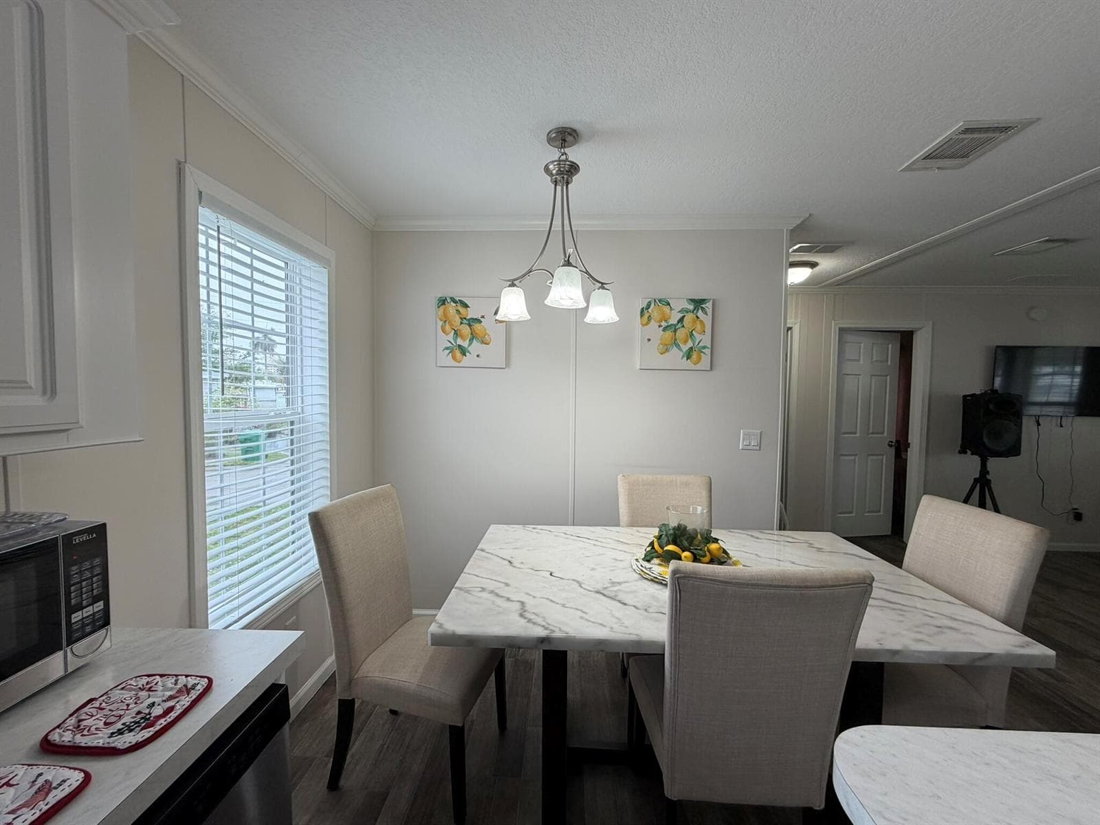 8516 SW 17th Court, Davie, FL 33324 photo 7