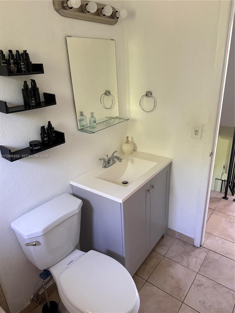 180 NE 71st St # 9, Miami, FL 33138 photo 9