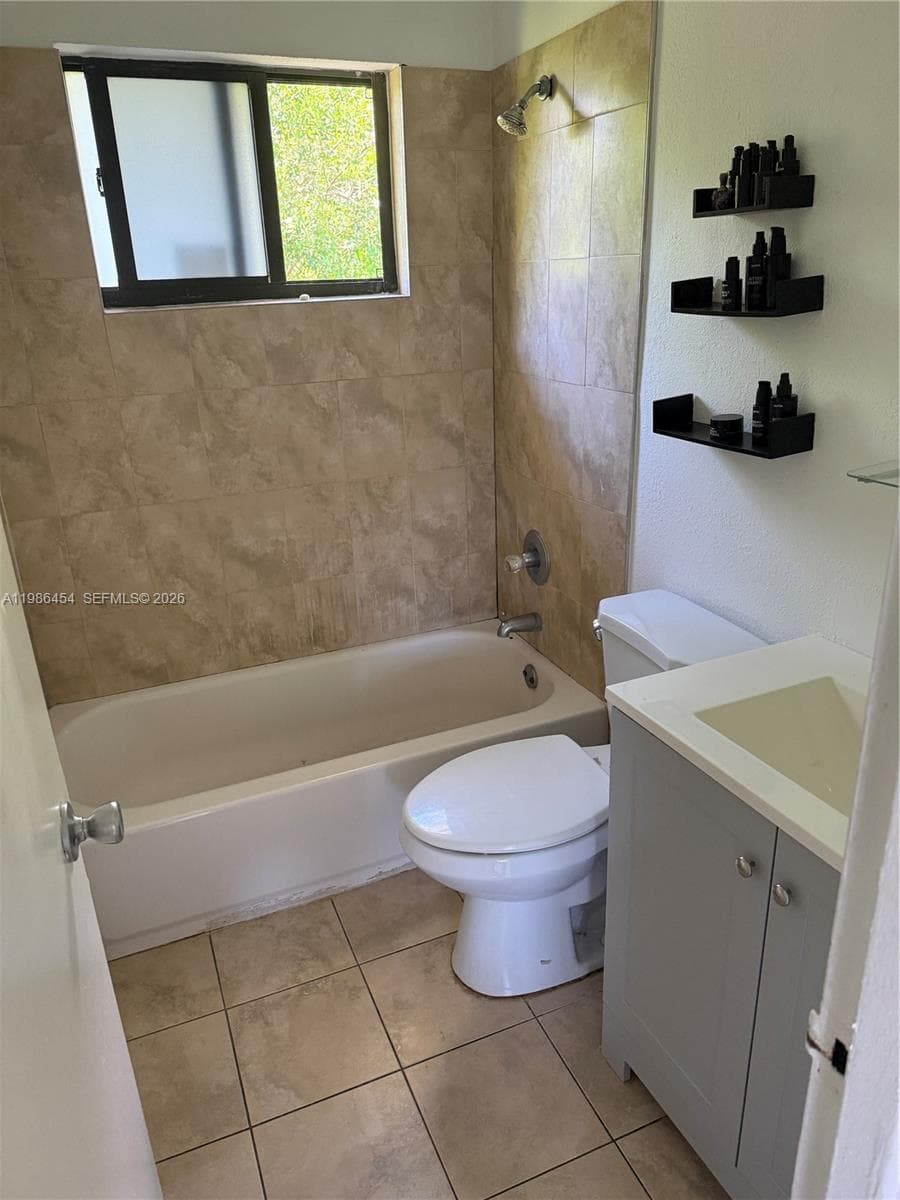 180 NE 71st St # 9, Miami, FL 33138 photo 10